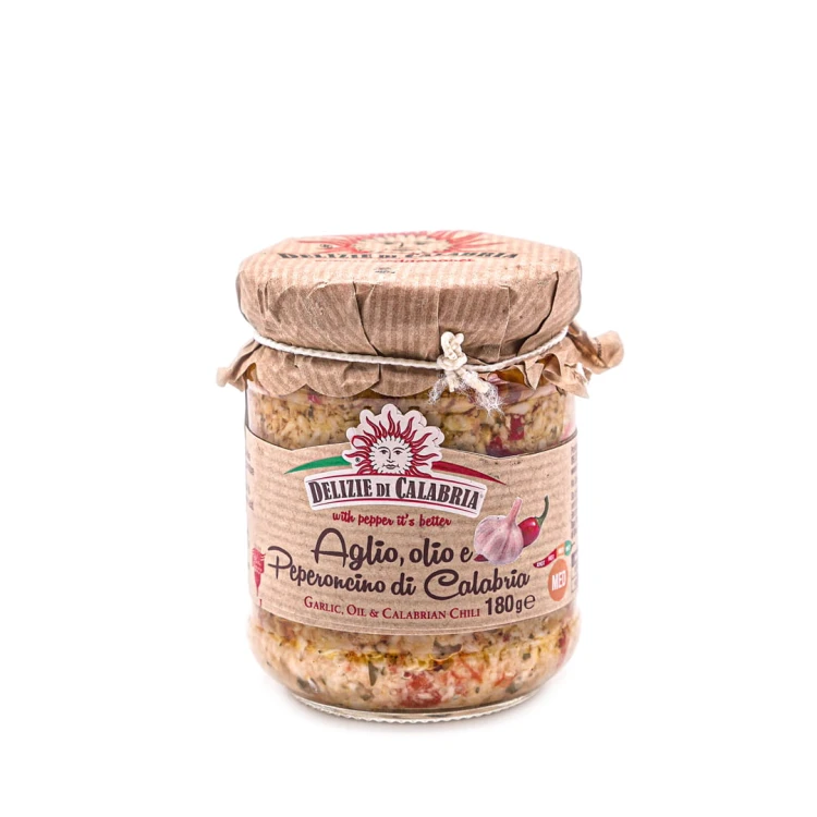 delizie-di-calabria-aglio-olio-e-peperoncino-di-calabria.jpg